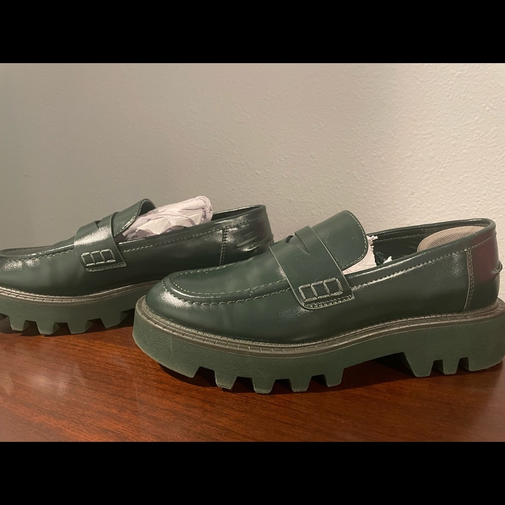 Zara Loafers Forest Green size 7.5/38